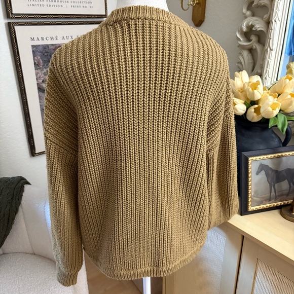 MADEWELL Knit Shirttail Cardigan Sweater In Color Dark Khaki Size XXS - Picture 5 of 10